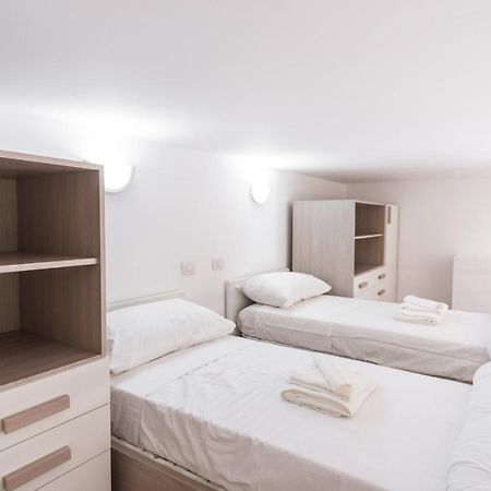 Loft Via Morosini Centro Varese - Ixihome Kültér fotó