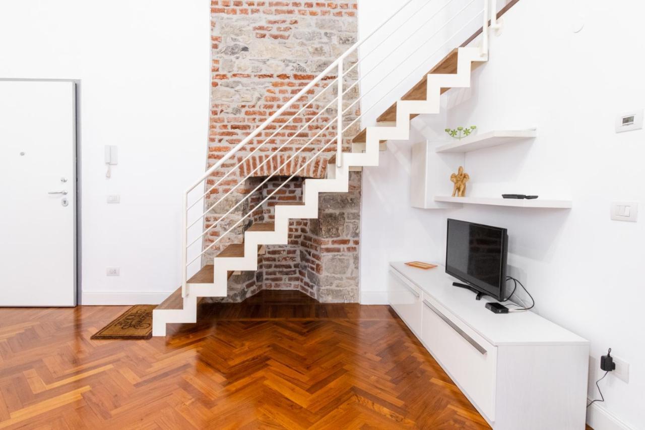 Loft Via Morosini Centro Varese - Ixihome Kültér fotó